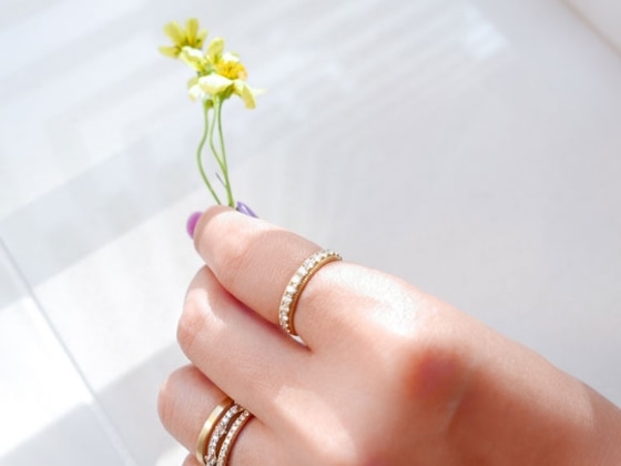 【重ね着け Vol.2】一輪ずつ重ねてゆく