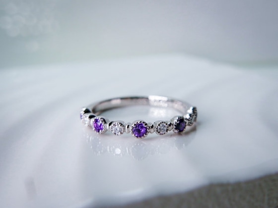 アメジストのエタニティリング
