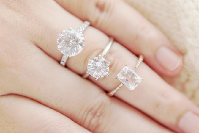 婚約指輪にセットするダイヤのカラット数の決め方
